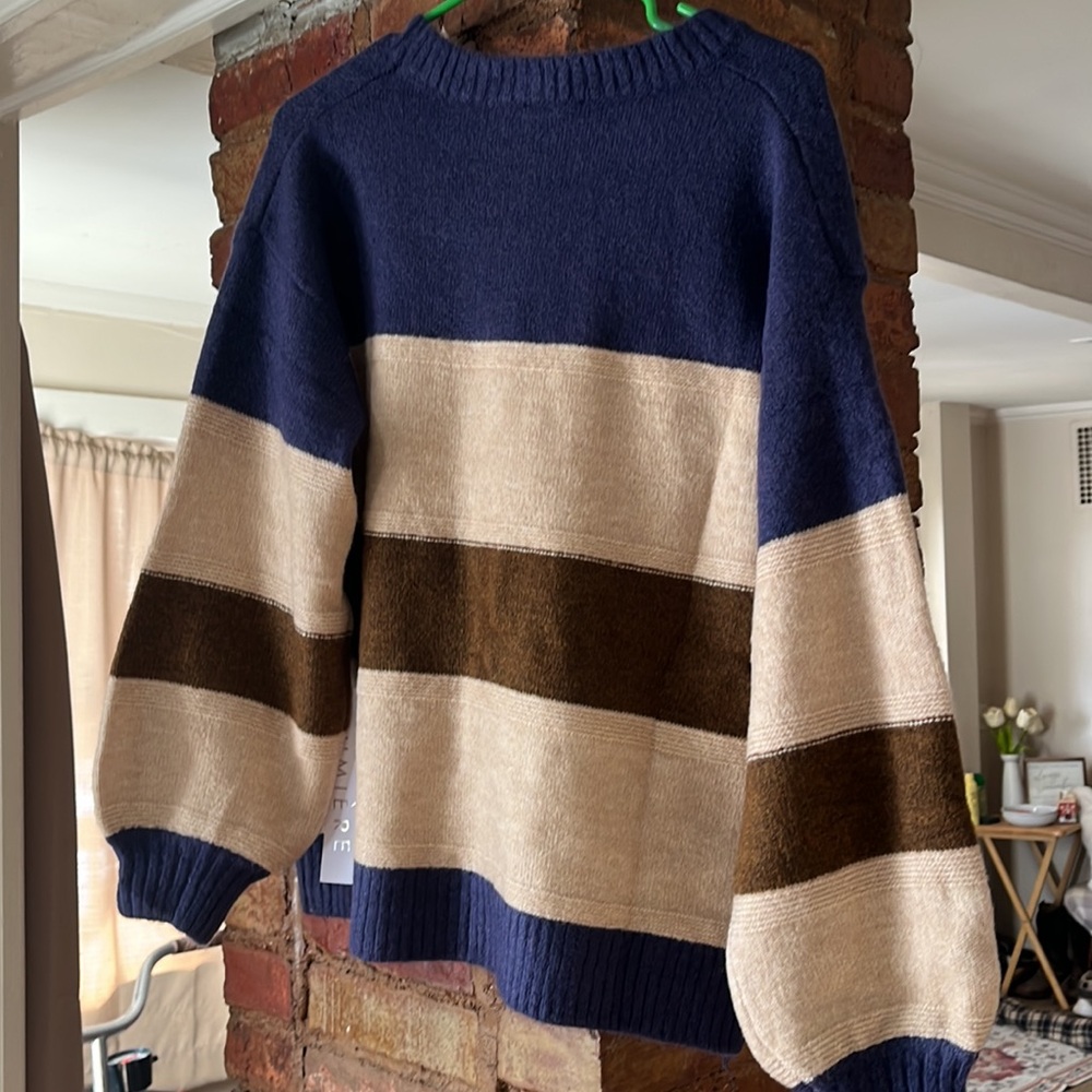 🌷NWT Lumiere Color Block Sweater with Balloon Sleeves 🌷 - Picture 6 of 6